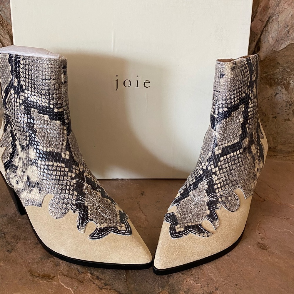 Joie Cream and gray snakeskin bootie new in box